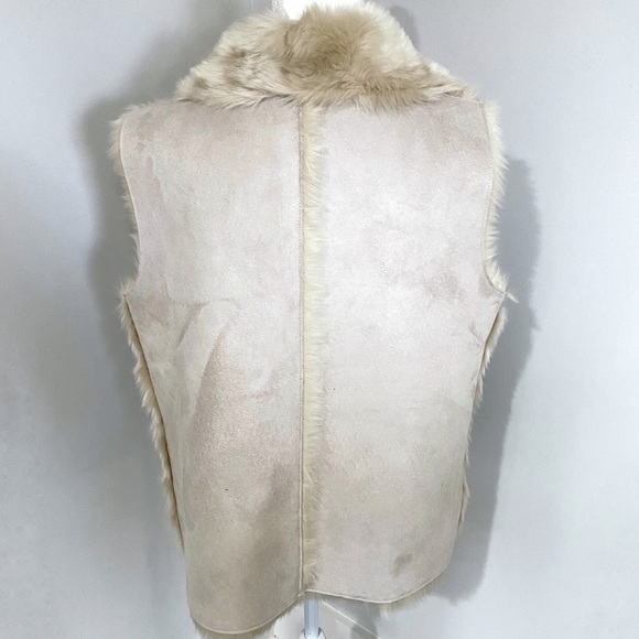 Loft Beige Faux Fur Reversible Vest - Picture 7 of 8